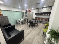 Highland Centre (D19), Office #608440351